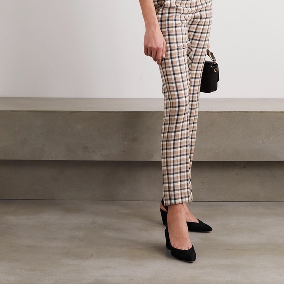 CHLOE Laurena Scallop Slingback Pump - Picture 16 of 16